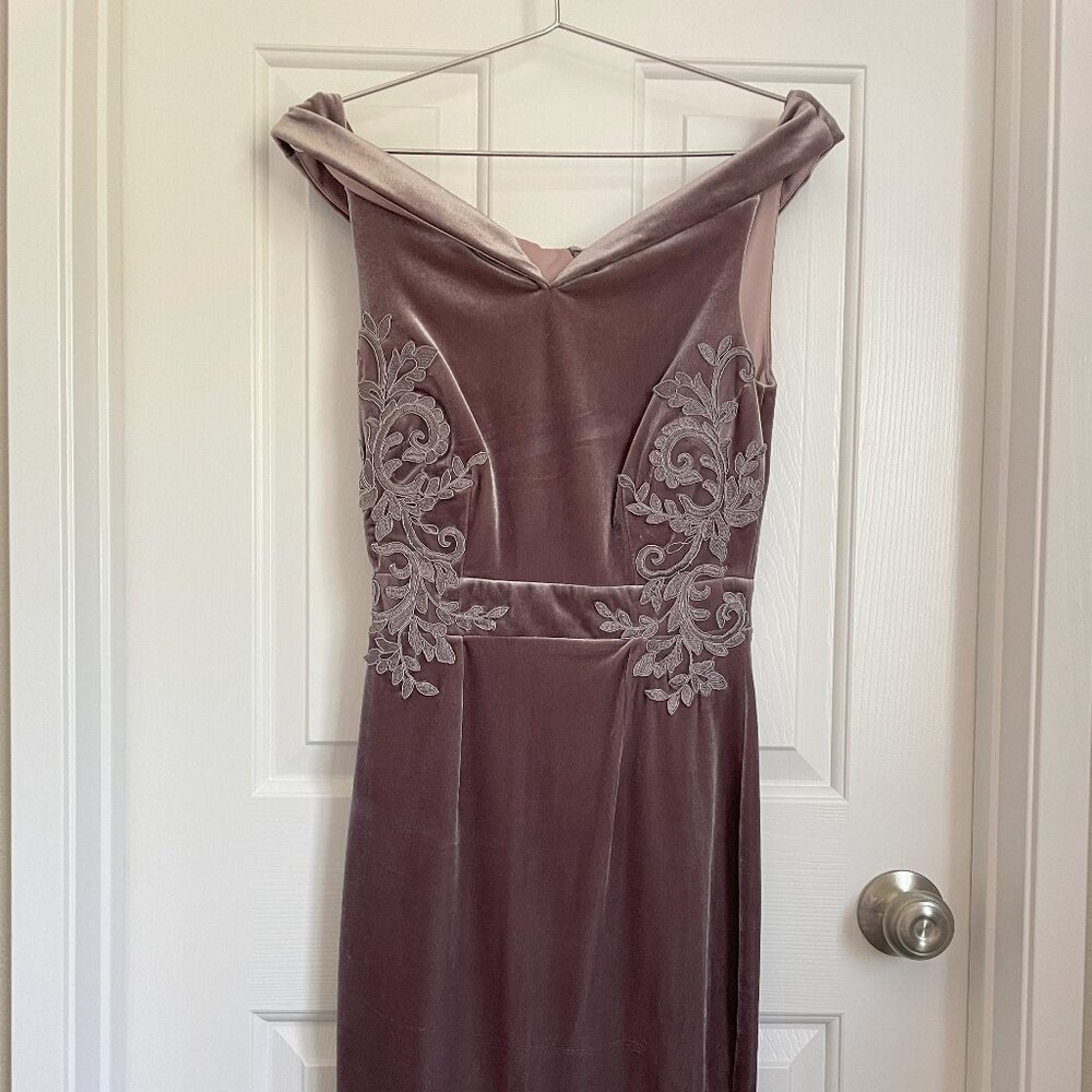 LITTLE MISTRESS, Anastasia Dress, Dark Purple Velvet w/ Silver Lace, Size US 2